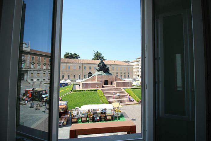 Piazza Trento 11 Lägenhet Monza Exteriör bild